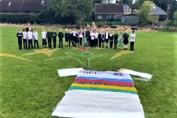 Thorne Greentop Primary School Land Art